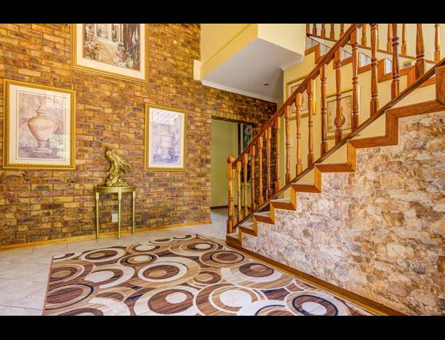 4 BEDROOM FREEHOLD FOR SALE IN RYNFIELD